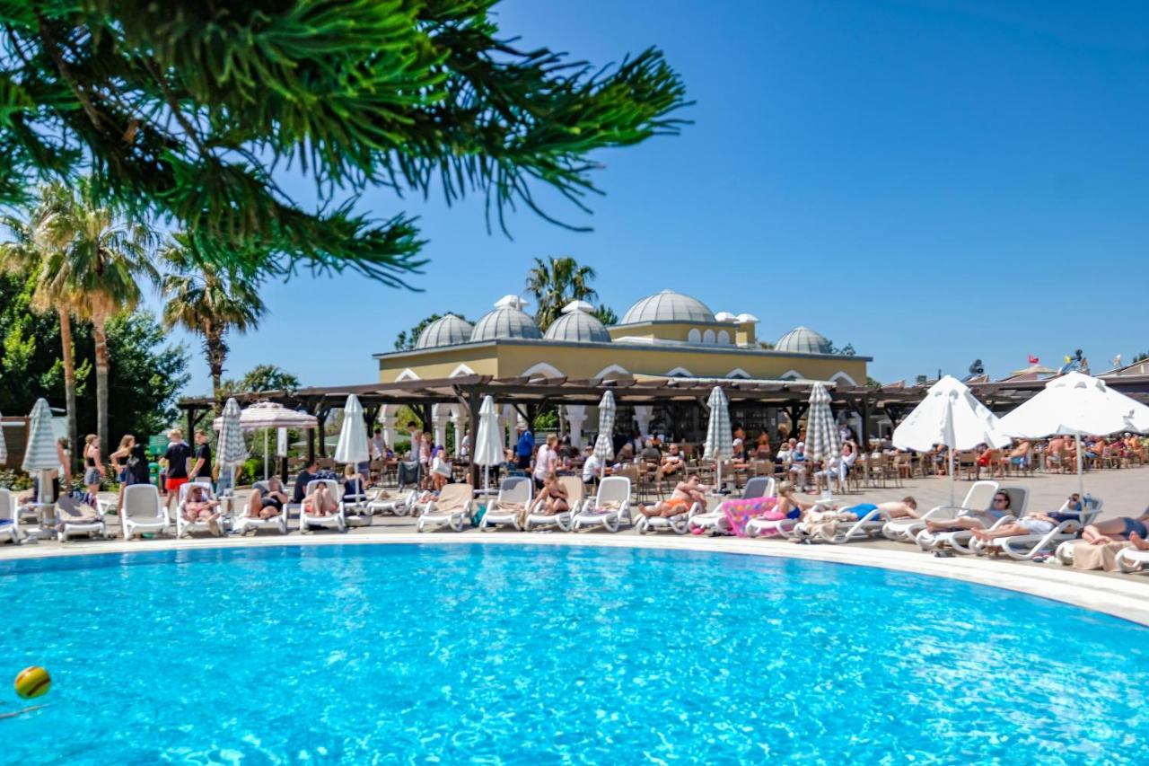 Resort Star - Side